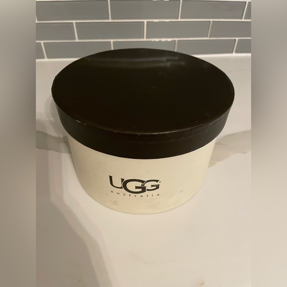 UGG brown Earmuffs - Picture 1 of 15